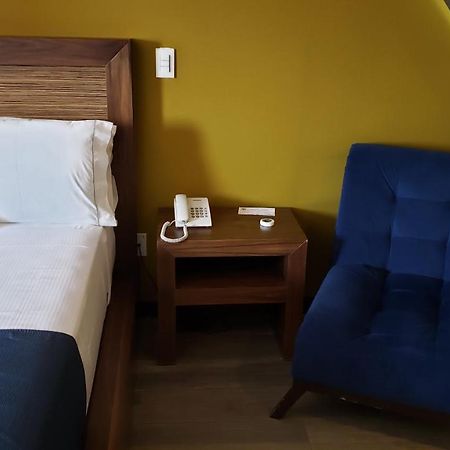 Terrass Hotel Zamora Zamora de Hidalgo Buitenkant foto