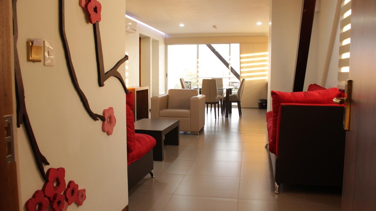 Terrass Hotel Zamora Zamora de Hidalgo Buitenkant foto