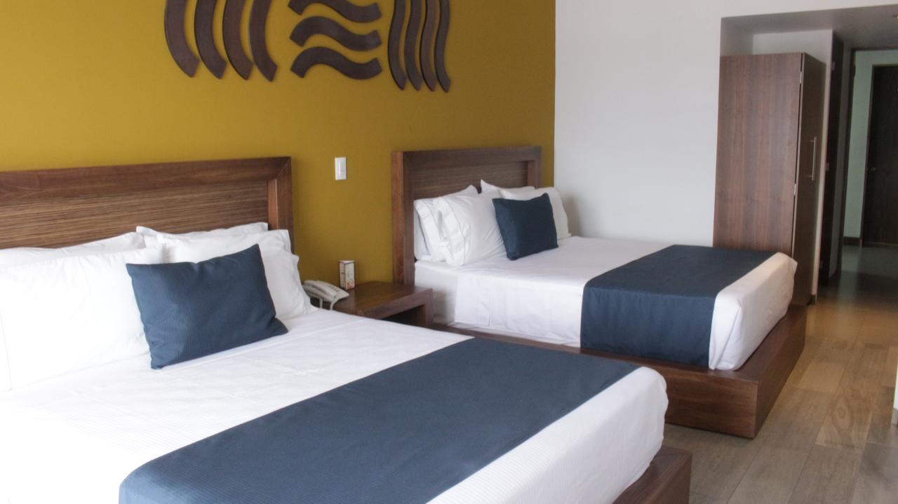 Terrass Hotel Zamora Zamora de Hidalgo Buitenkant foto