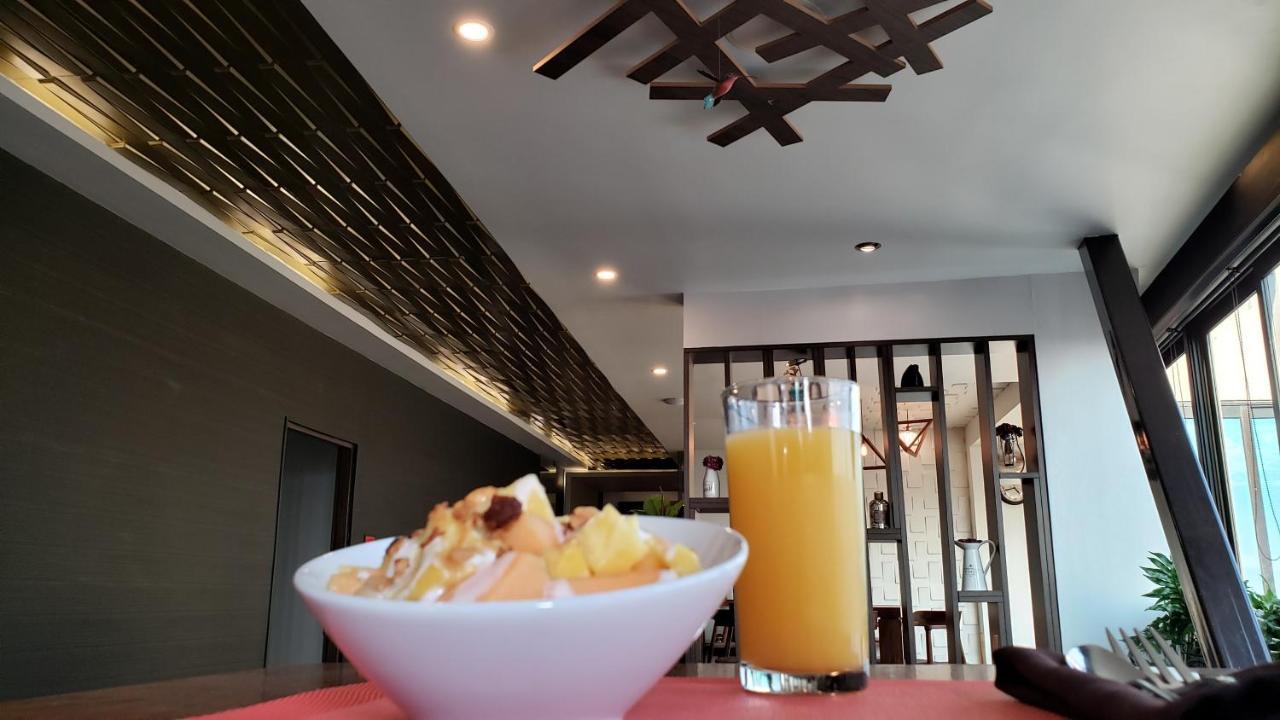 Terrass Hotel Zamora Zamora de Hidalgo Buitenkant foto