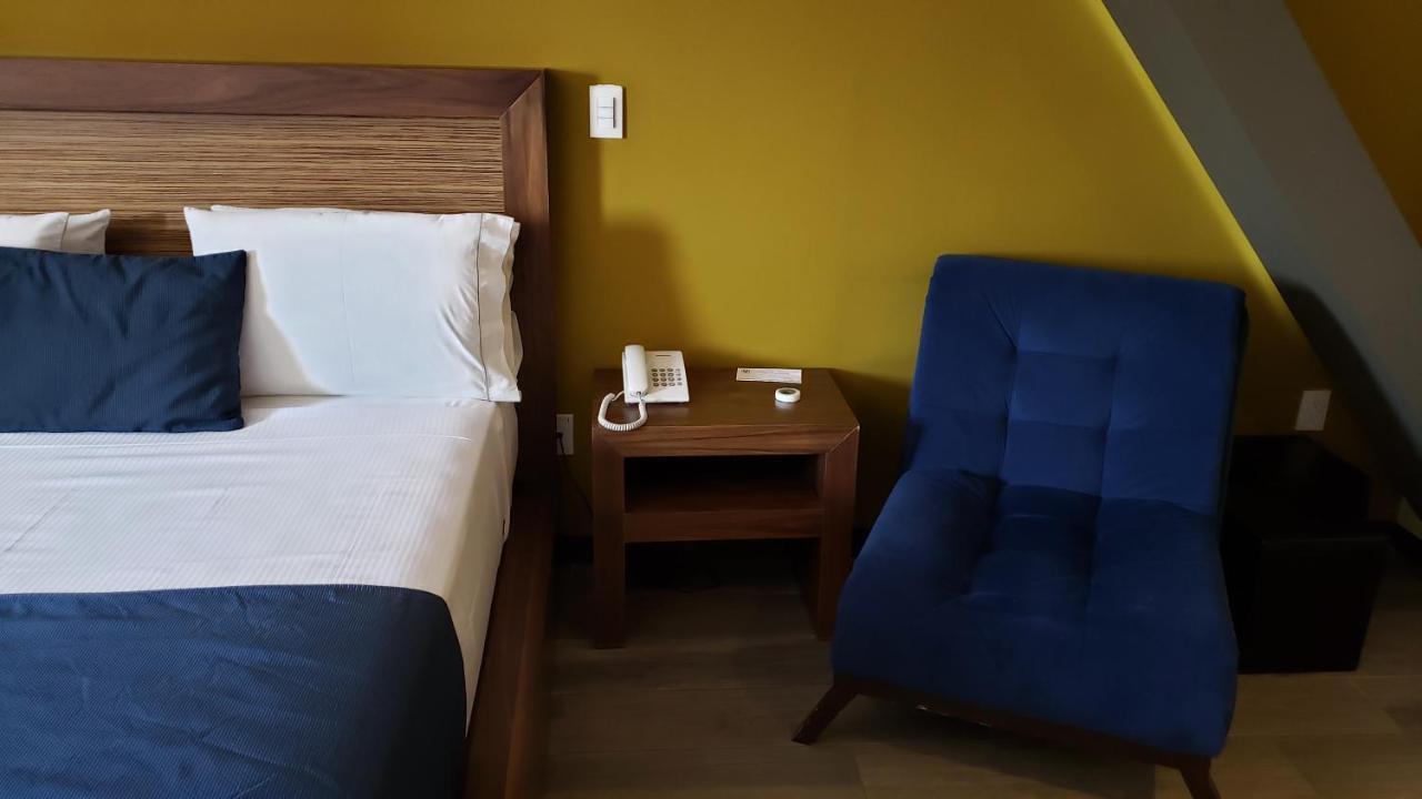 Terrass Hotel Zamora Zamora de Hidalgo Buitenkant foto