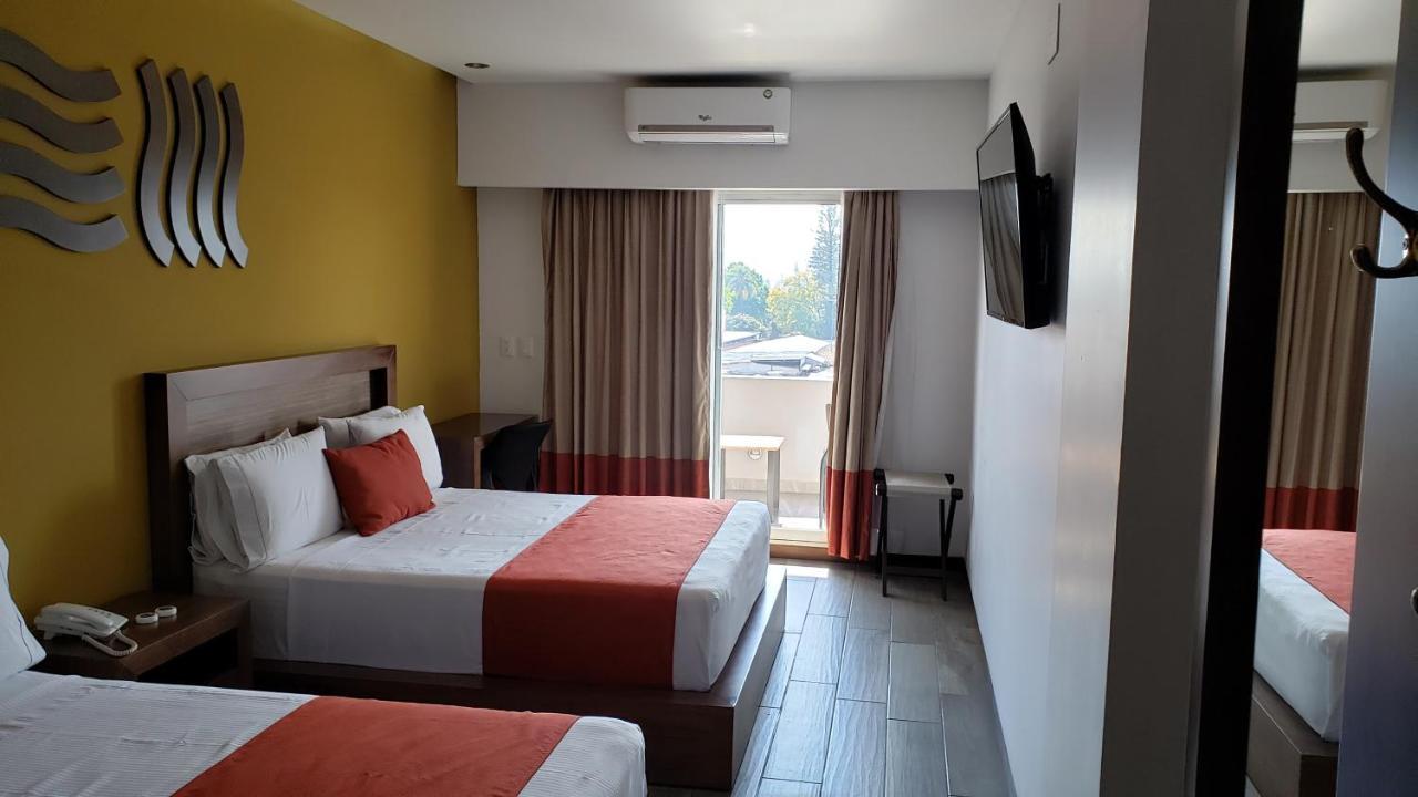 Terrass Hotel Zamora Zamora de Hidalgo Buitenkant foto