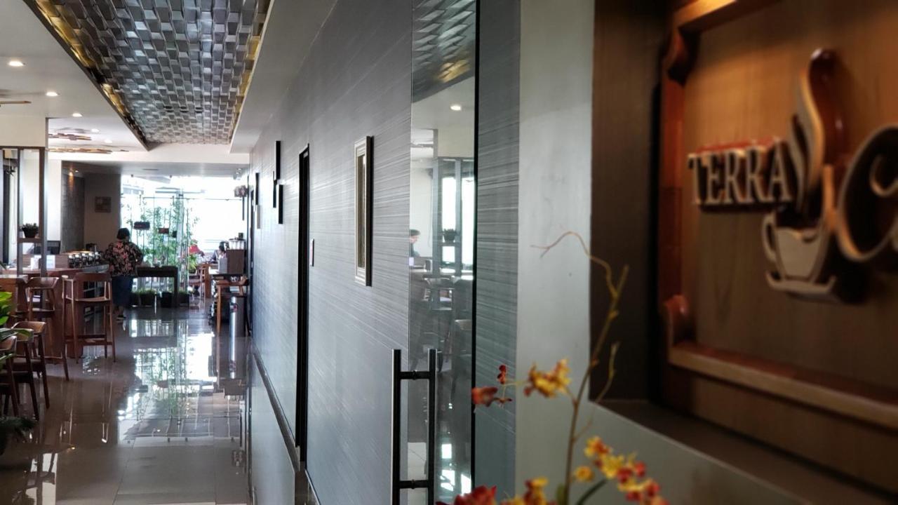 Terrass Hotel Zamora Zamora de Hidalgo Buitenkant foto