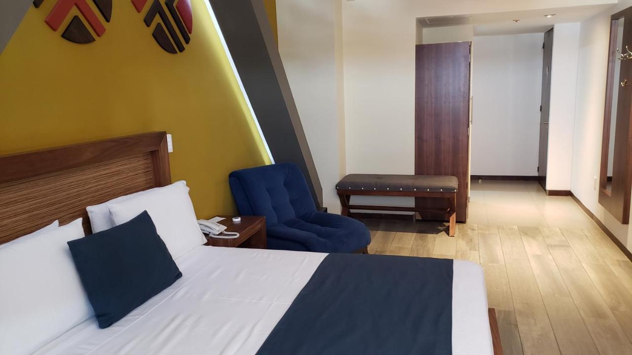 Terrass Hotel Zamora Zamora de Hidalgo Buitenkant foto
